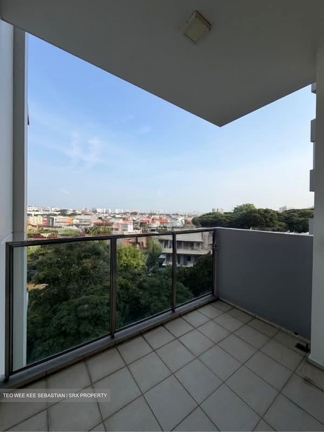 Vacanza @ East (D14), Condominium #598682091